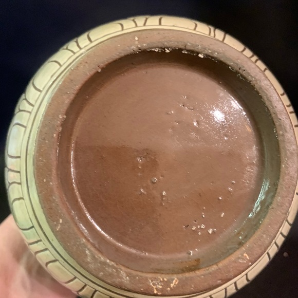 Vase - striking pottery vase - Picture 8 of 11